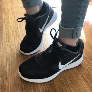 Women’s Nike Revolution sneakers